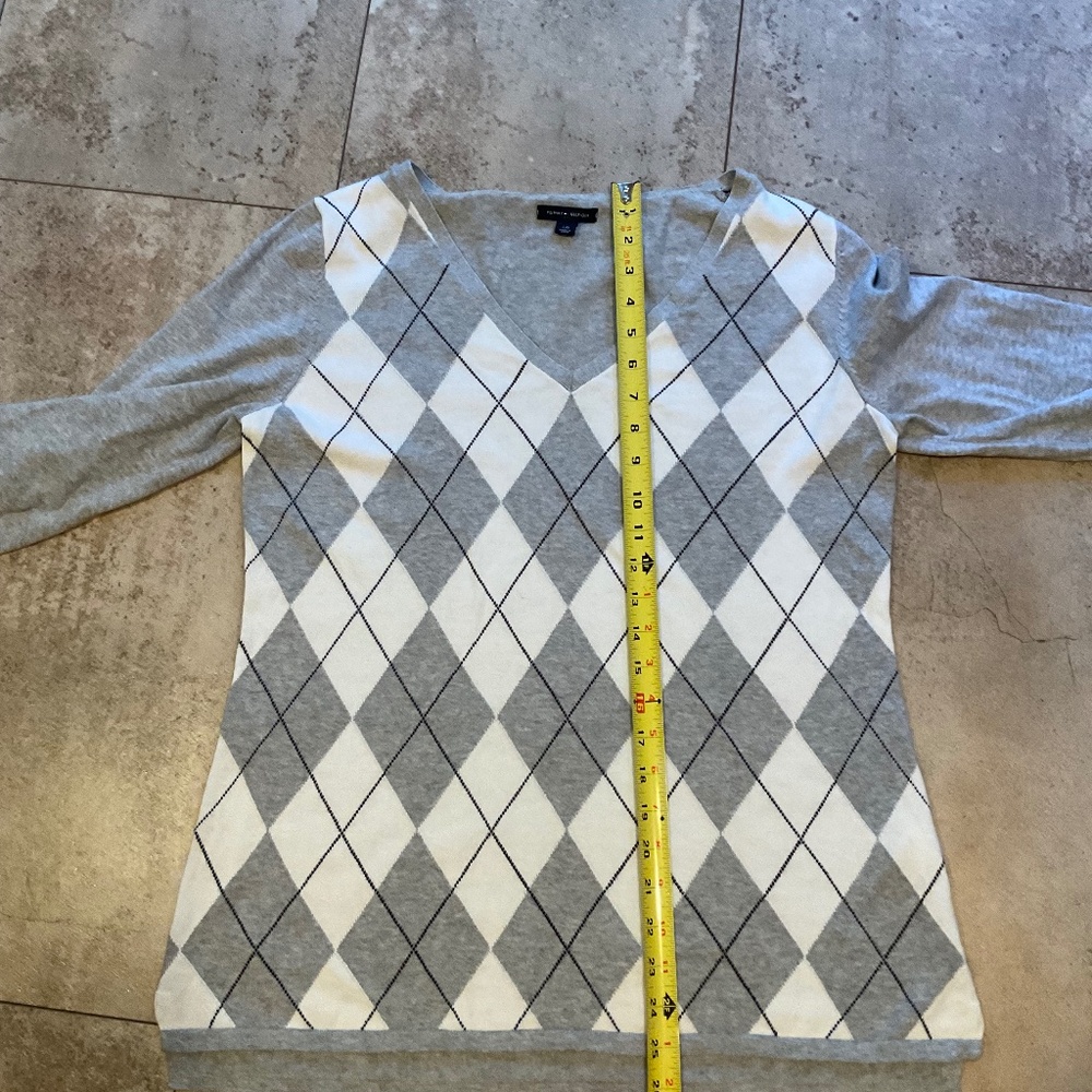 Tommy Hilfiger Women's V-Neck Argyle Sweater Gray Sz L - Picture 9 of 13
